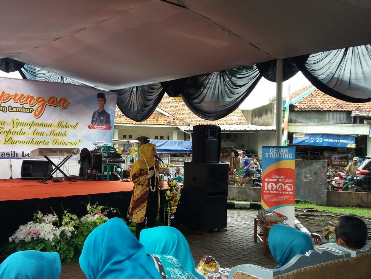 Penyambutan Kedatangan Bupati Purwakarta Hj. Anne Ratna Mustika, dalam Acara