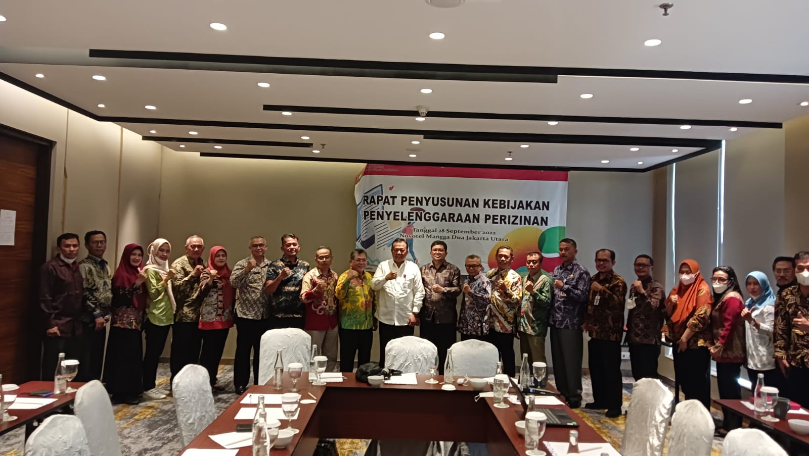Rabu, (28/09/2022) DPMPTSP mengikuti Kegiatan Rapat Penyusunan Kebijakan Penyelenggaraan Perizinan dari KEMENDAGRI