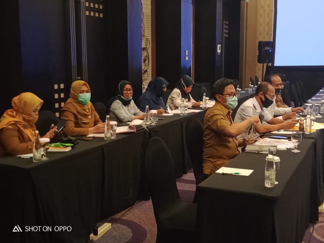 Rapat Badan Anggaran DPRD Kab .Purwakarta dalam rangka Pembahasan Perubahan Anggaran Tahun 2020 bertempat di Hotel Holiday Inn Bandung
