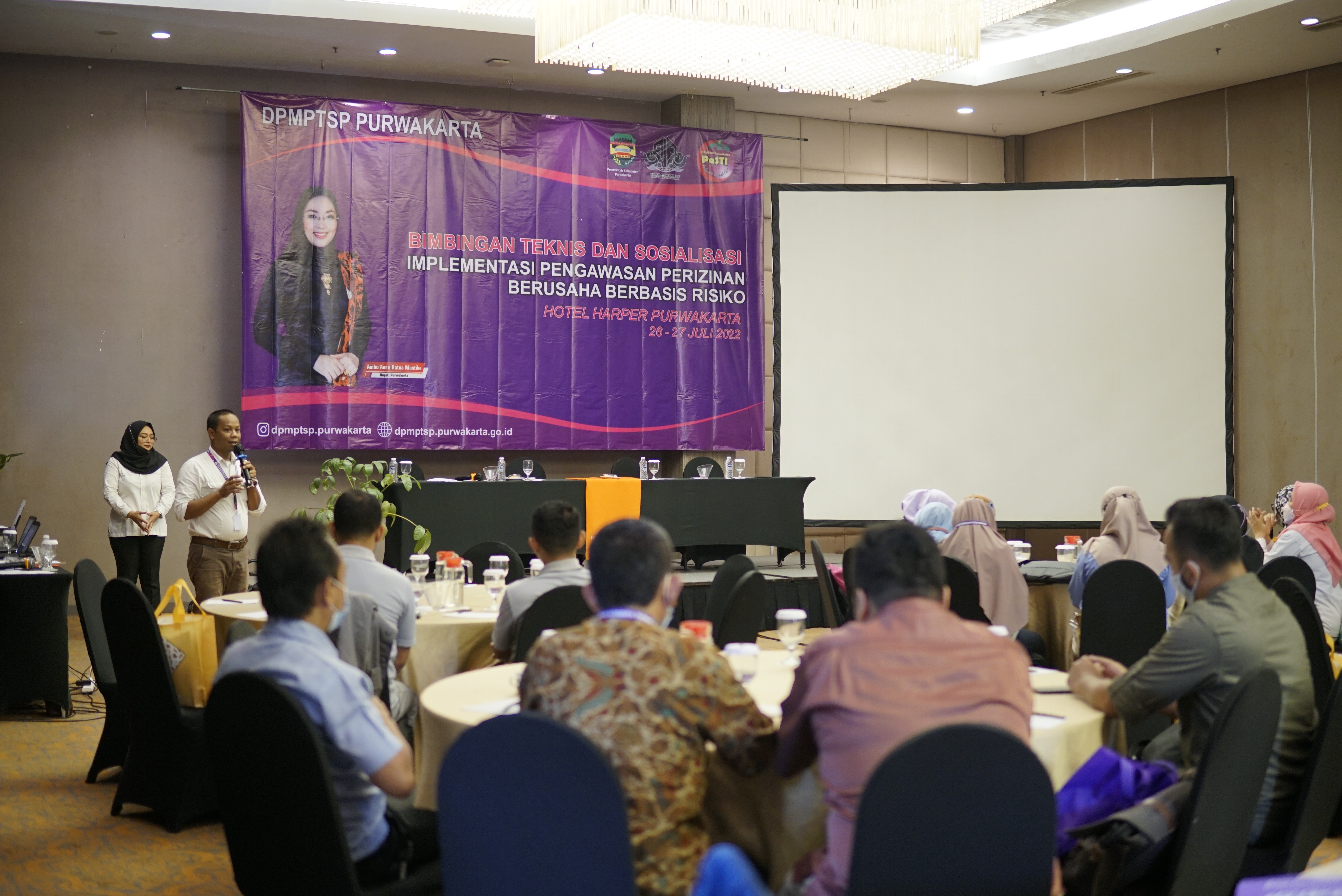 DPMPTSP Purwakarta Menyelenggarakan Kegiatan Bimtek & Sosialisasi Implementasi Pengawasan Perizinan Berusaha Berbasis Ri